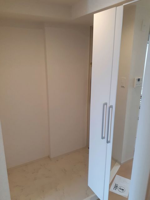 ラ・フエンテ　ラージョ 玄関